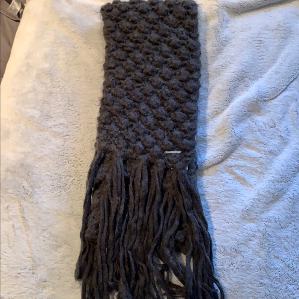 Michael Kors grey wool scarf